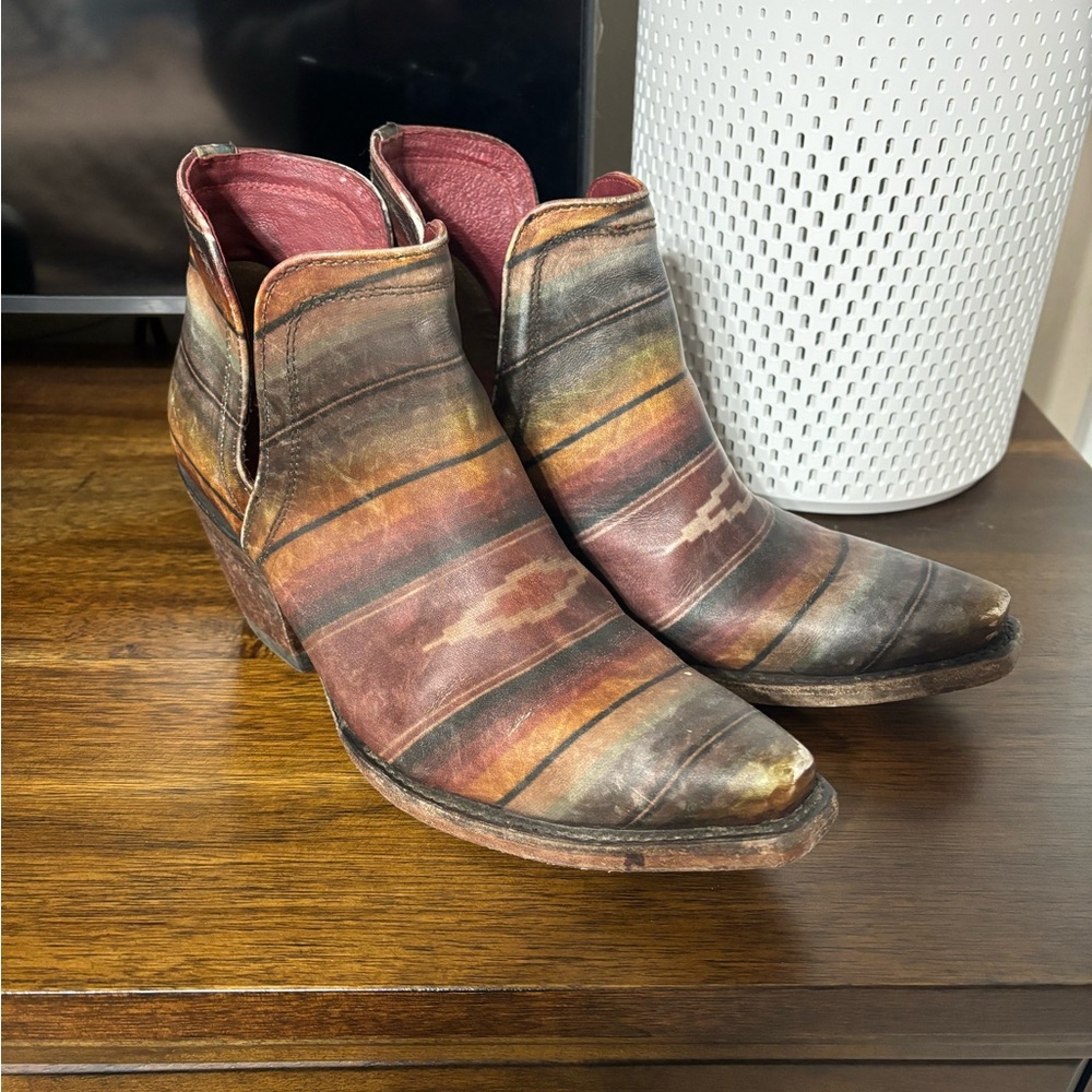 Ariat boots size 8.5